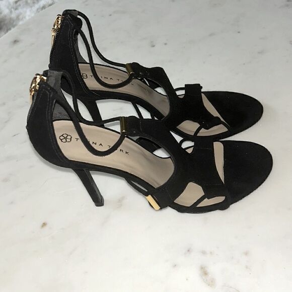 Trina Turk black suede stiletto heels size 6.5 - Picture 2 of 8